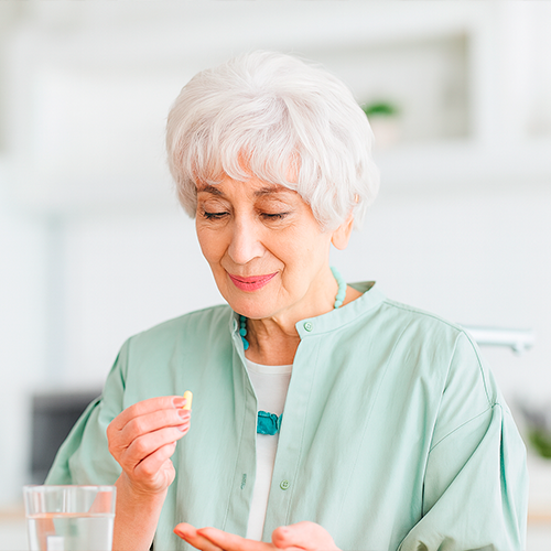 TRATAMIENTO DE ENFERMEDADES CRÓNICAS COMO DIABETES, HIPERTENSIÓN, DISLIPIDEMIAS, OSTEOPOROSIS, DIAGNÓSTICO DE DEMENCIAS.